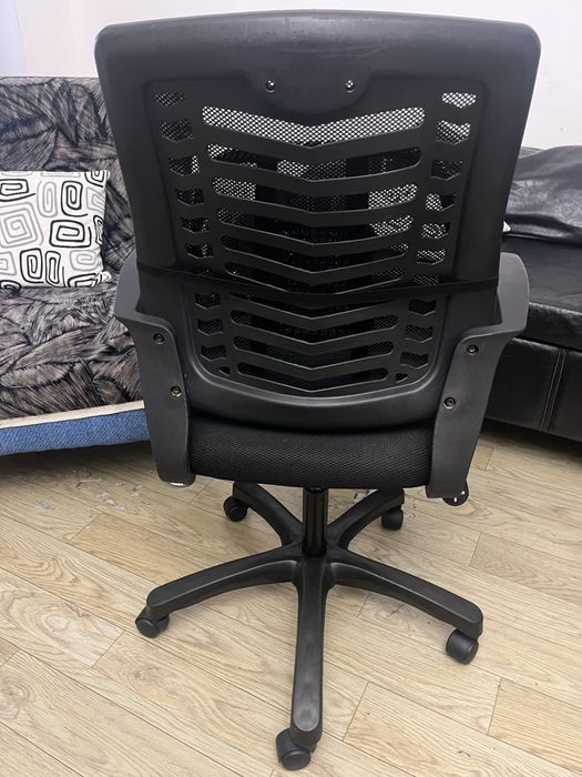 Продам офисное кресло