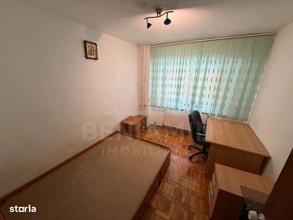 Apartament 3 camere decomandat cu 2 bai - Lapus -
