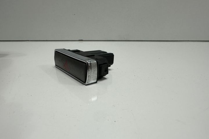 Buton avarii 4s7t13a350 Ford Mondeo MK3 (facelift) seria