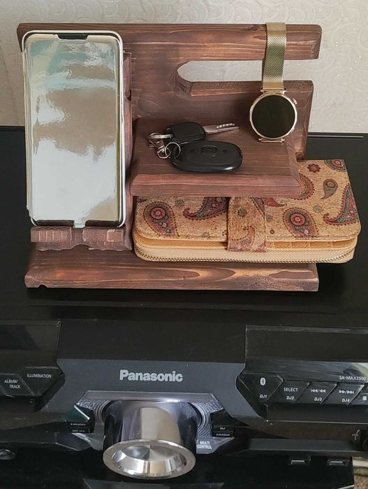 Дървен органайзер