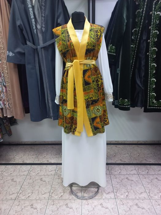 Продам новые кажекей и камзолы