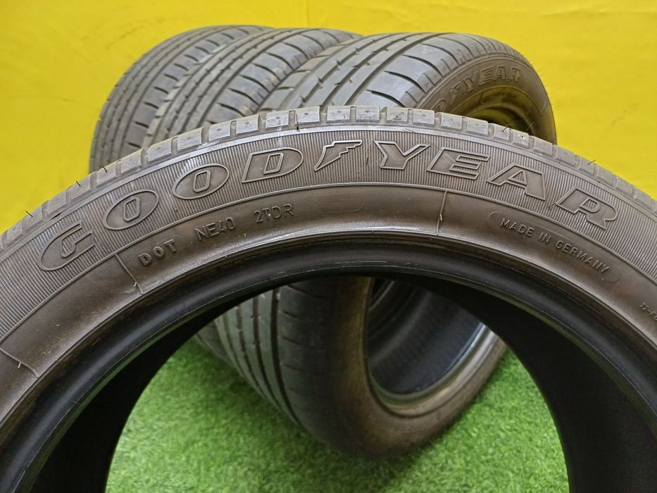 Шины 225/50 R17 Goodyear комплект.