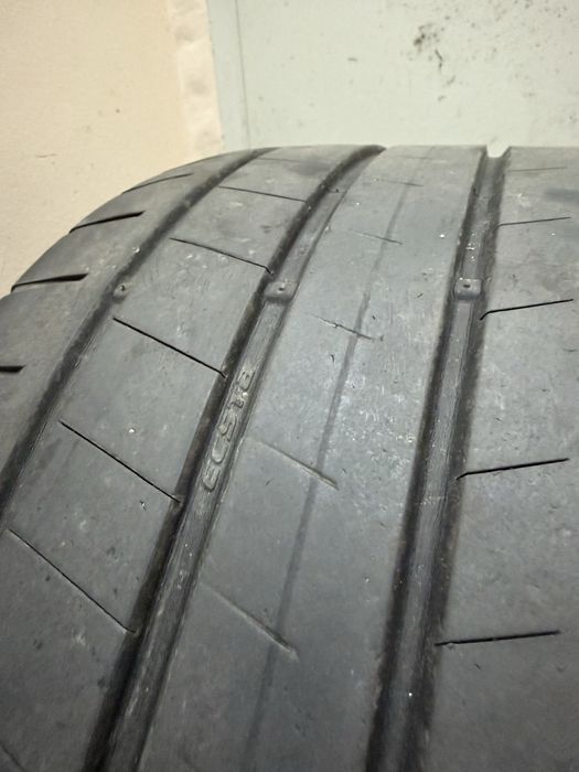 Летни гуми Kumho Ecsta 285/30/R19