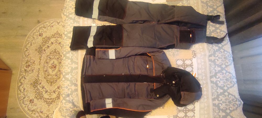 Спец одежда продам