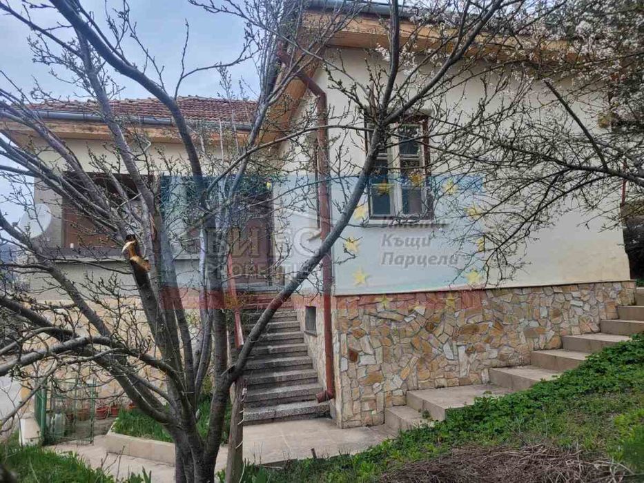 Къща в с. Филиповци