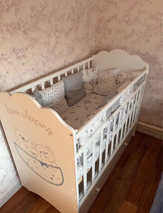 Продам кроватку