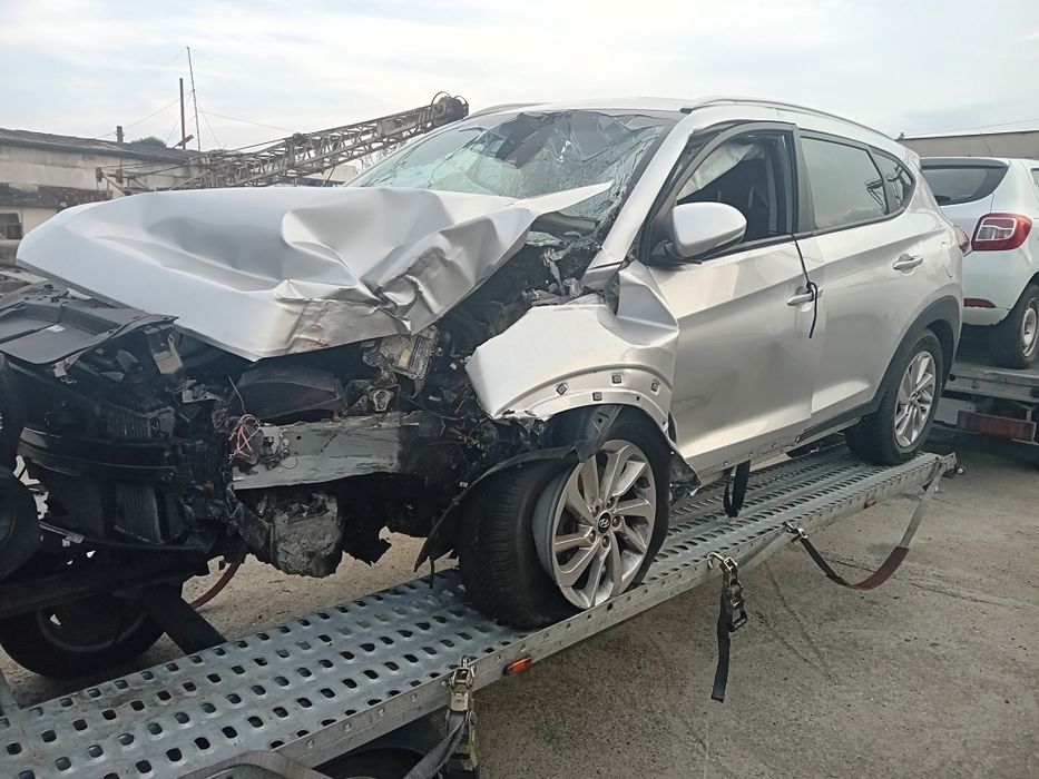 Хюндай Туксон 1.7 CRDI На части HYUNDAI TUKSON