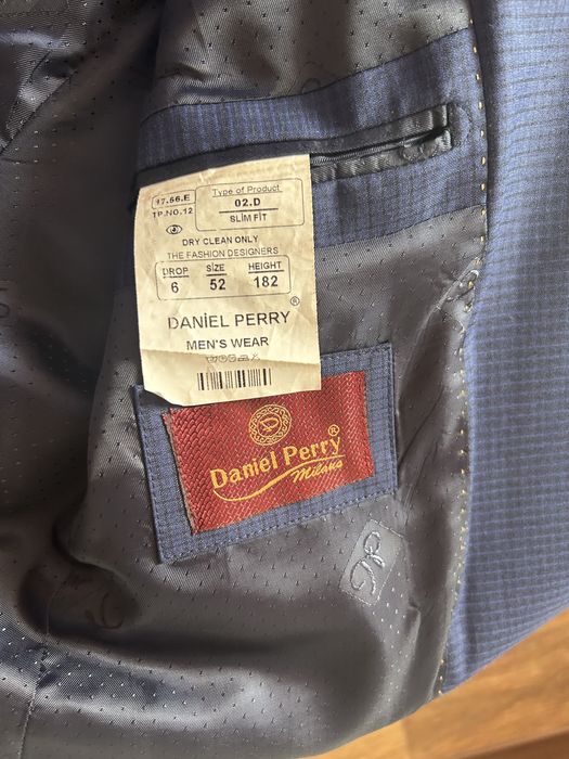 Костюмы 50-52р 15000