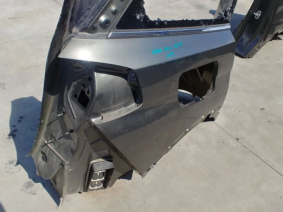 aripa dreapta spate peugeot 5008 2 2019