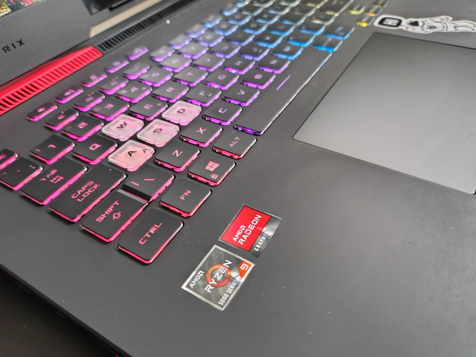 Asus Rog Strix G15 Gaming, Ryzen 9, Radeon 12GB, 32 GB DDR4, 2 Tb SSD