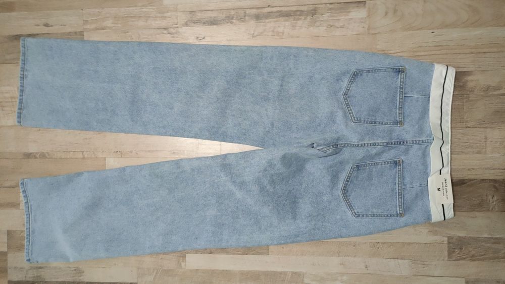 Дамски дънки- широки крачоли