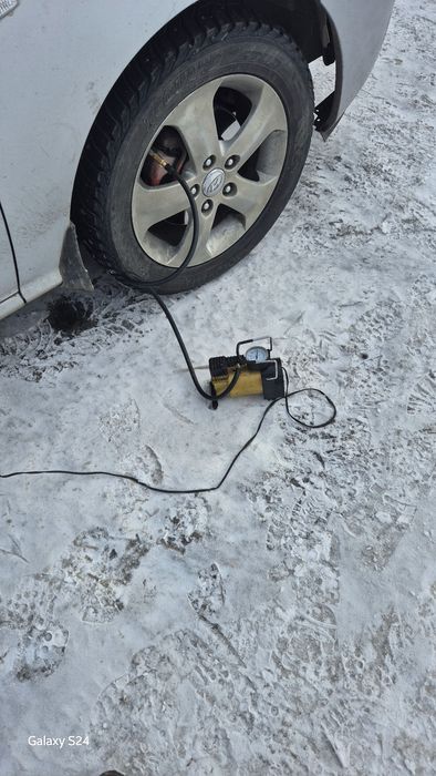 Продам Насос автомобильный.
