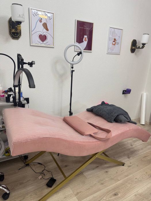 Кушетка для наращивания ресниц