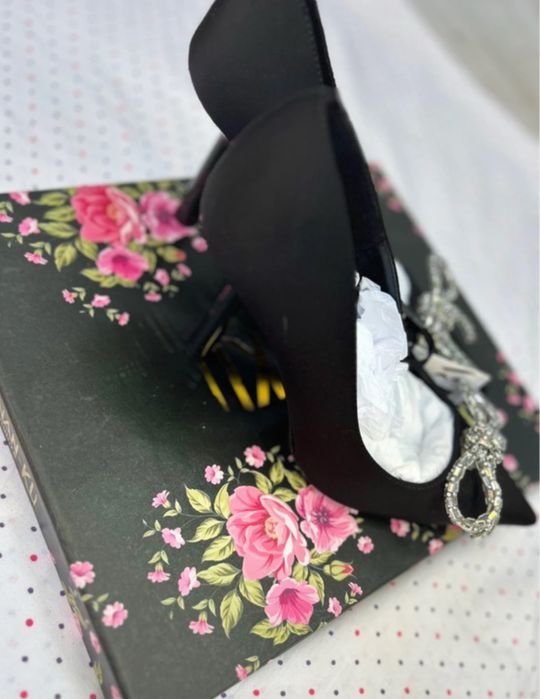 Pantofi cu toc Zara mărime 38 noi, cu eticheta