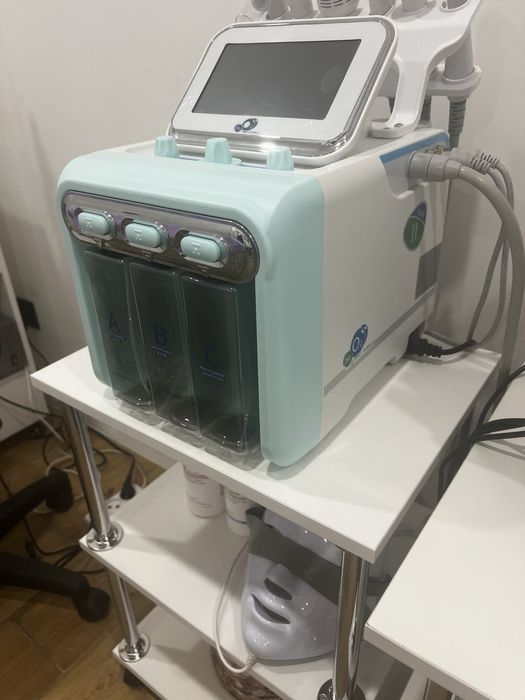 Аппарат H2O2 Small Bubble 7 в 1 гидропилинг с маской