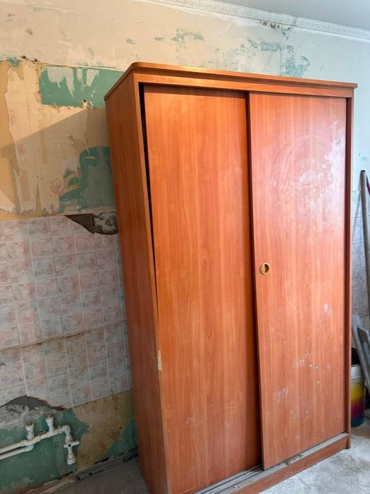 Отдам даром шкаф прихожая