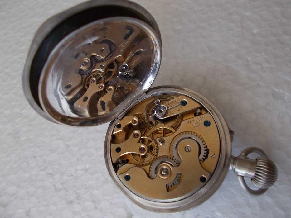 швейцарски джобен часовник PHENIX