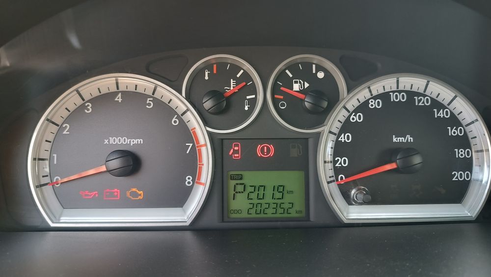 Nexia3 avtomat яхши холатда