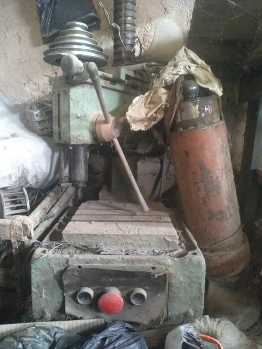 Зил запчас сотилади