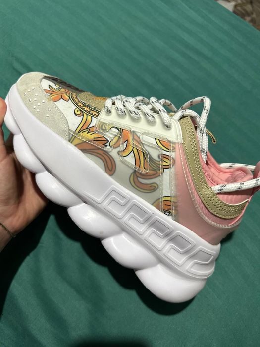 Vand Adidasi Versace