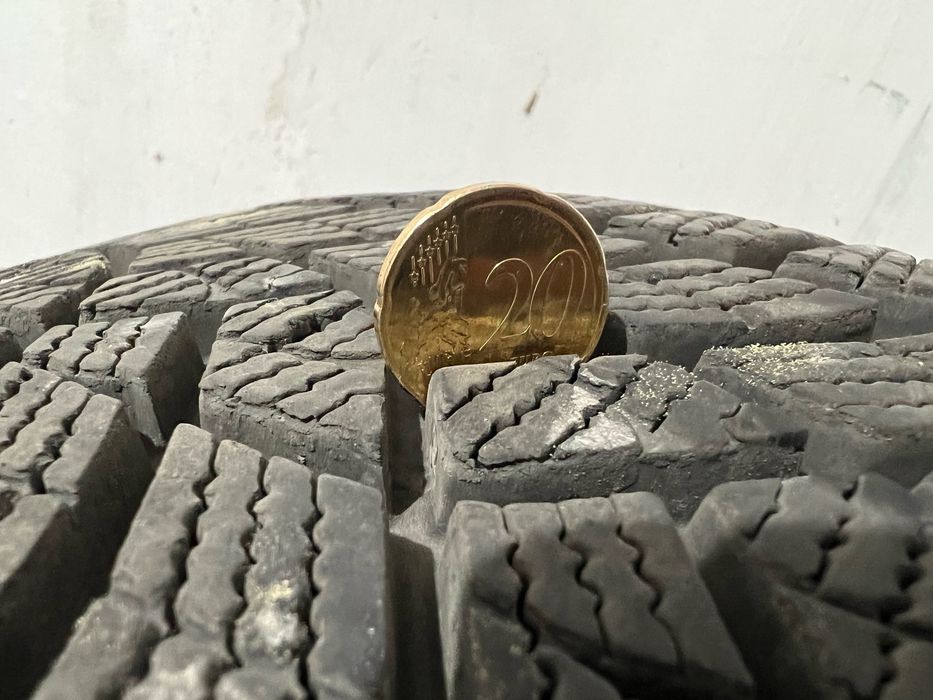 Зимни гуми GoodYear UltraGrip Performance 235/50/18