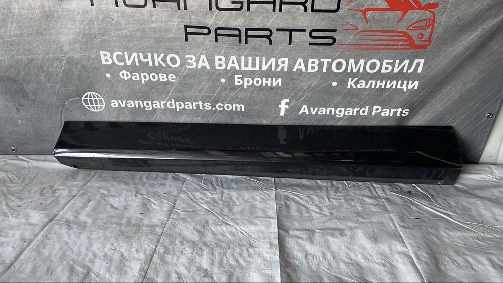 Предна лява лайстна на врата Mazda CX60