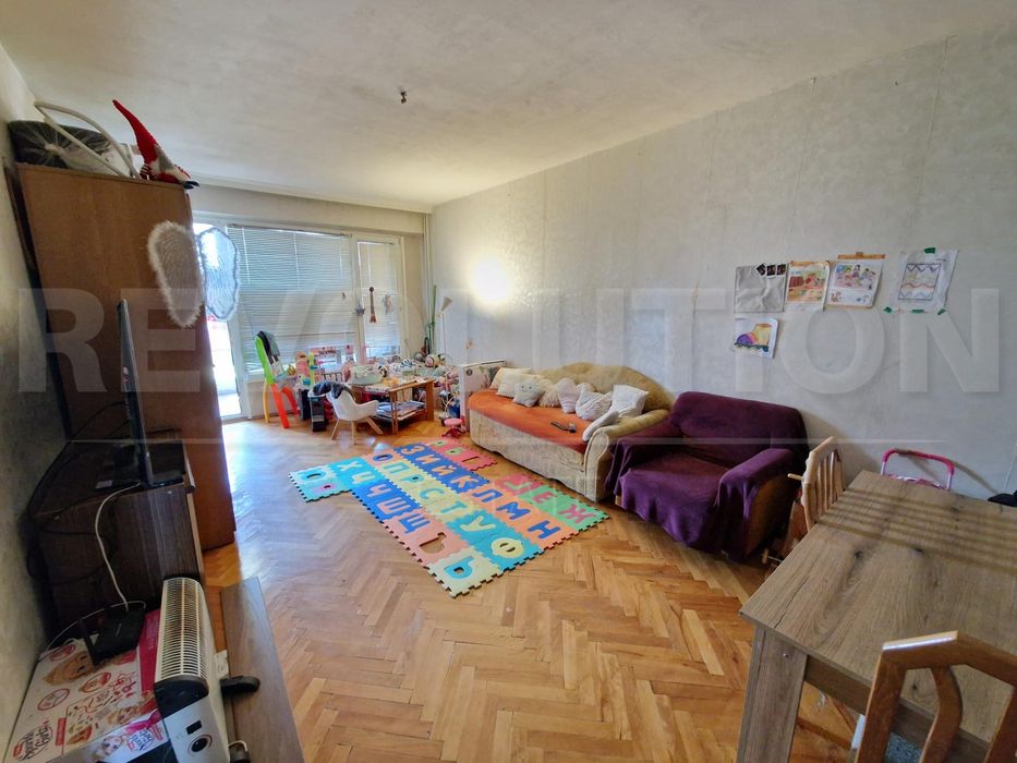 Продава се Двустаен апартамент в София, Младост 1 - 73 кв.м за 2466 €/кв.м - Снимка #2