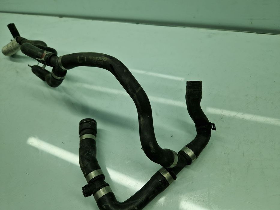 Furtun apa Volvo XC90 II [Fabr 2015-2024] OEM 2.0 Hib B4204T  236KW /