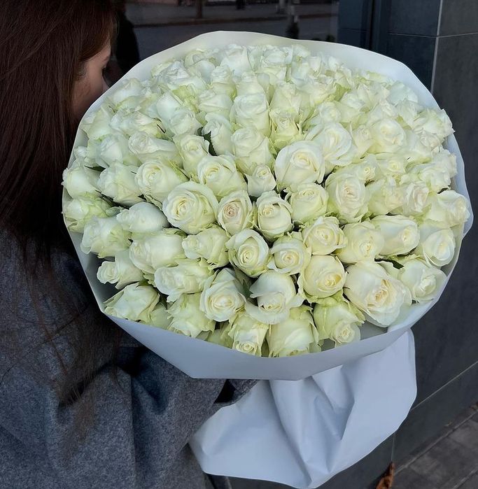 Розы, композиции, пионы, кустовые розы