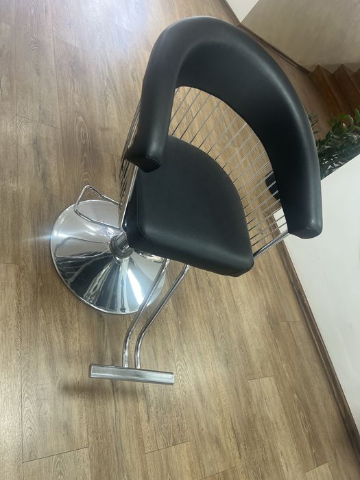 Mobilier salon coafor cosmetica