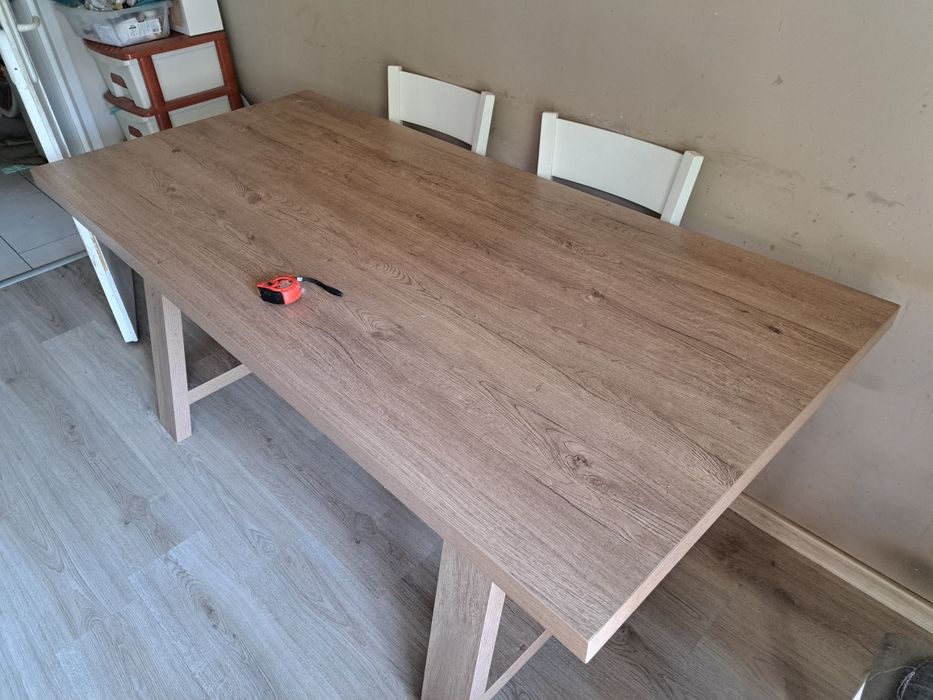 Маси трапезна и холна