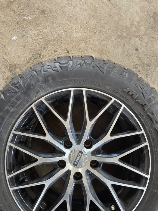 Продам шины в комплекте