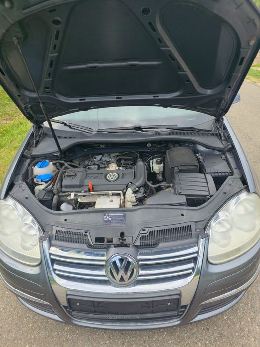 VW Golf V*2009* 1,4 benzina