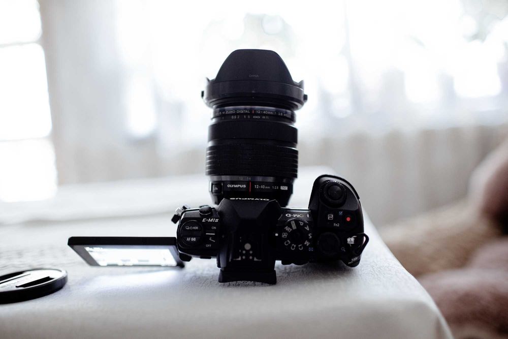 Olympus em-1 mk2 + 12-40 F2.8 PRO 2 + 2 Baterii, cutii originale etc