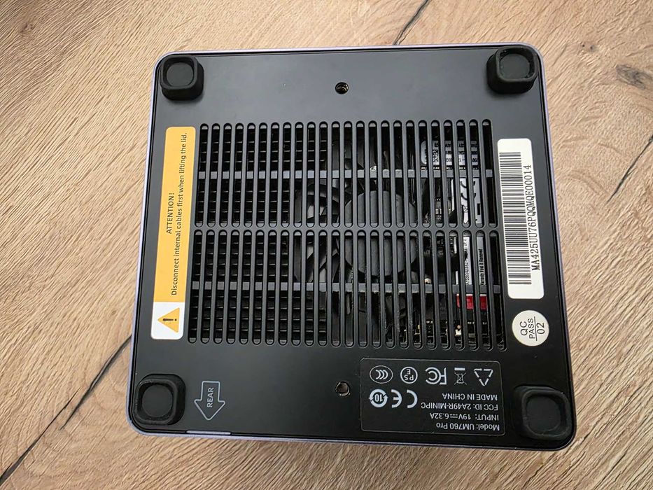 Sistem Mini PC Minisforum 760 Pro 32GB DDR5 SSD AMD Ryzen™ 5 7640HS