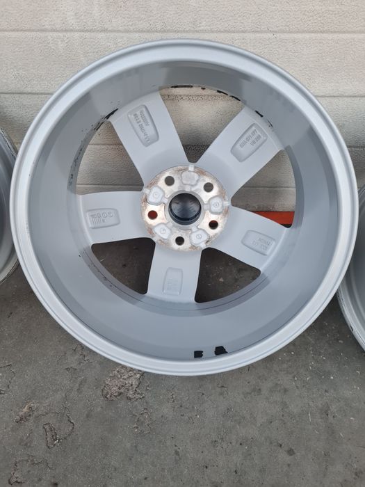 Оригинални джанти за ФОЛКСВАГЕН VW AUDI SEAT SKODA R17 5x112 ET38 6.5J