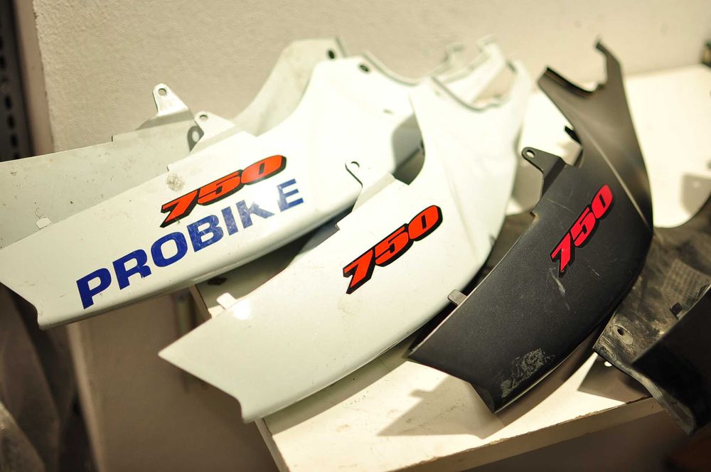 Suzuki GSXR 600/750 k6 k7 carene