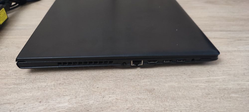 Laptop lenovo i5 windows 10 si office 2024 Cititi Anuntul