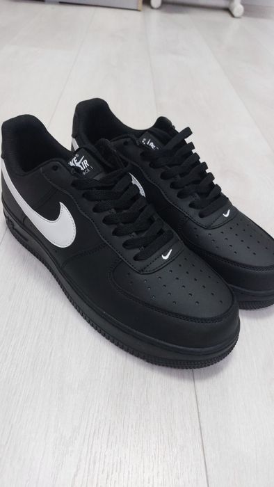 Продам Nike Air Force 1