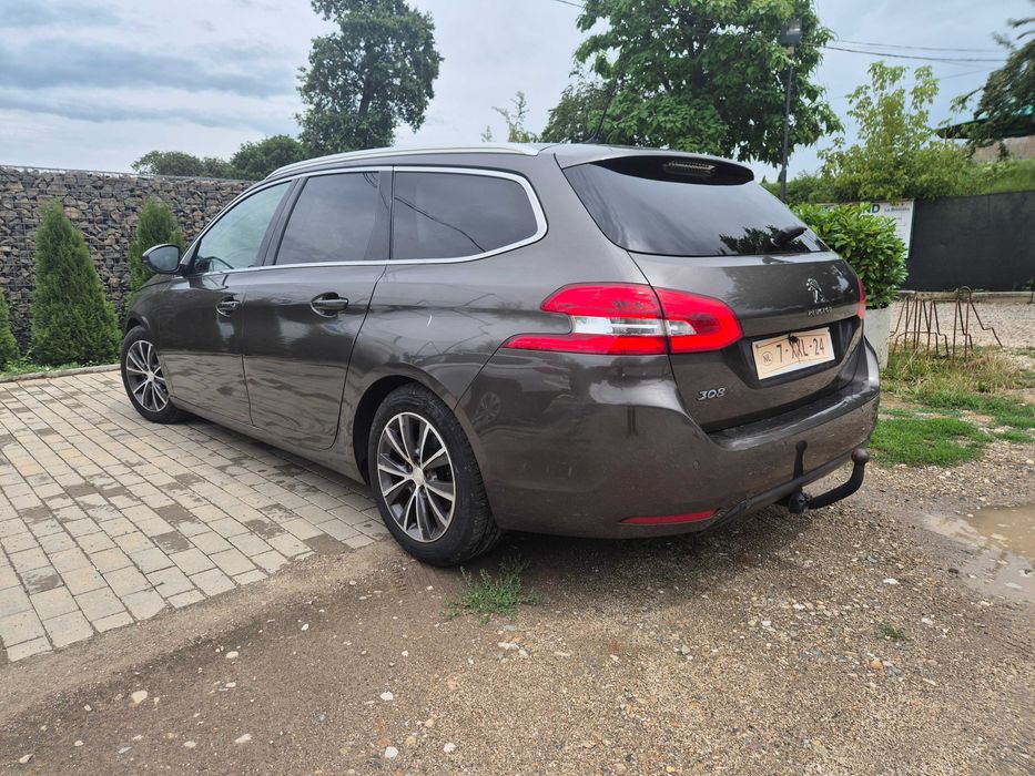Peugeot 308, an 2014, Cutie automata