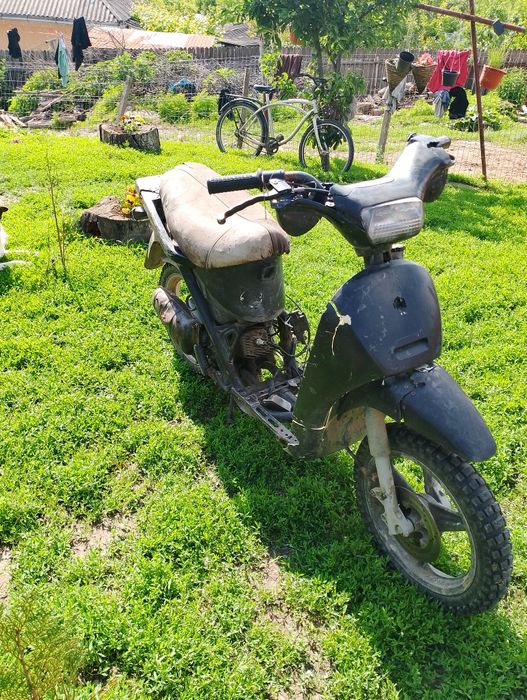 Vând scutere  Piaggio