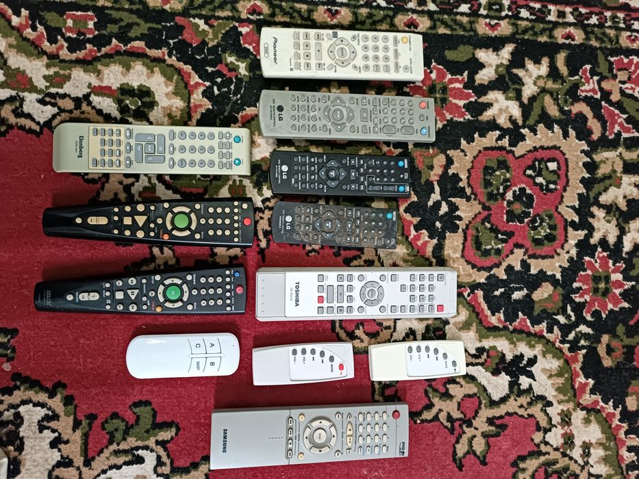 Продам пульты !!!