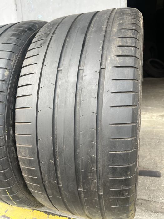 2 бр. летни гуми 275/35/20 Pirelli RSC DOT 3221 3,5 mm