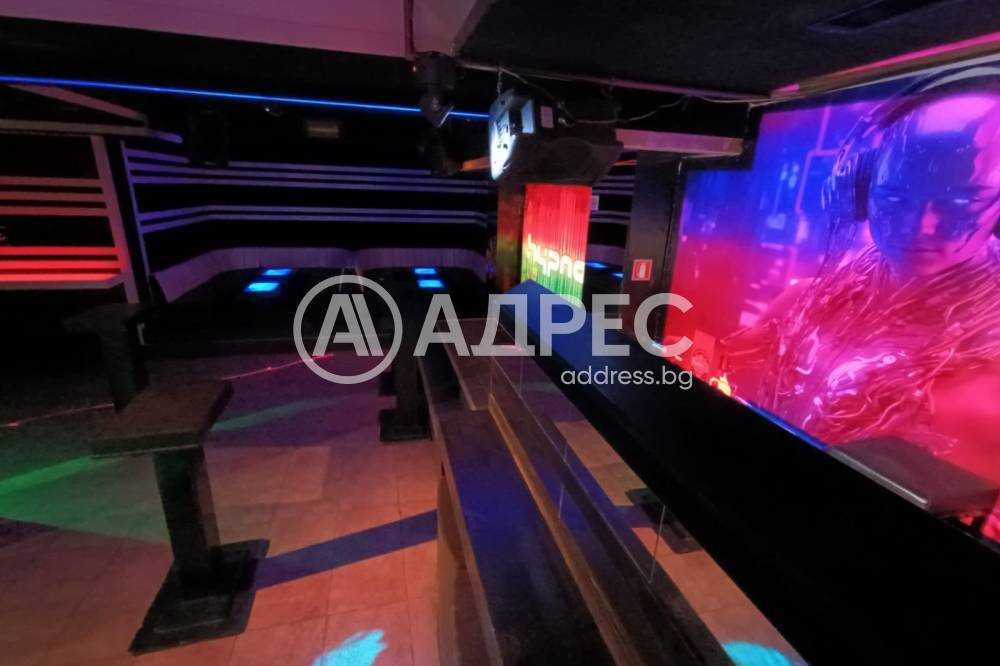 Дава се под наем Магазин в Разград, Орел - 200 кв.м за 1530 € - Снимка #1