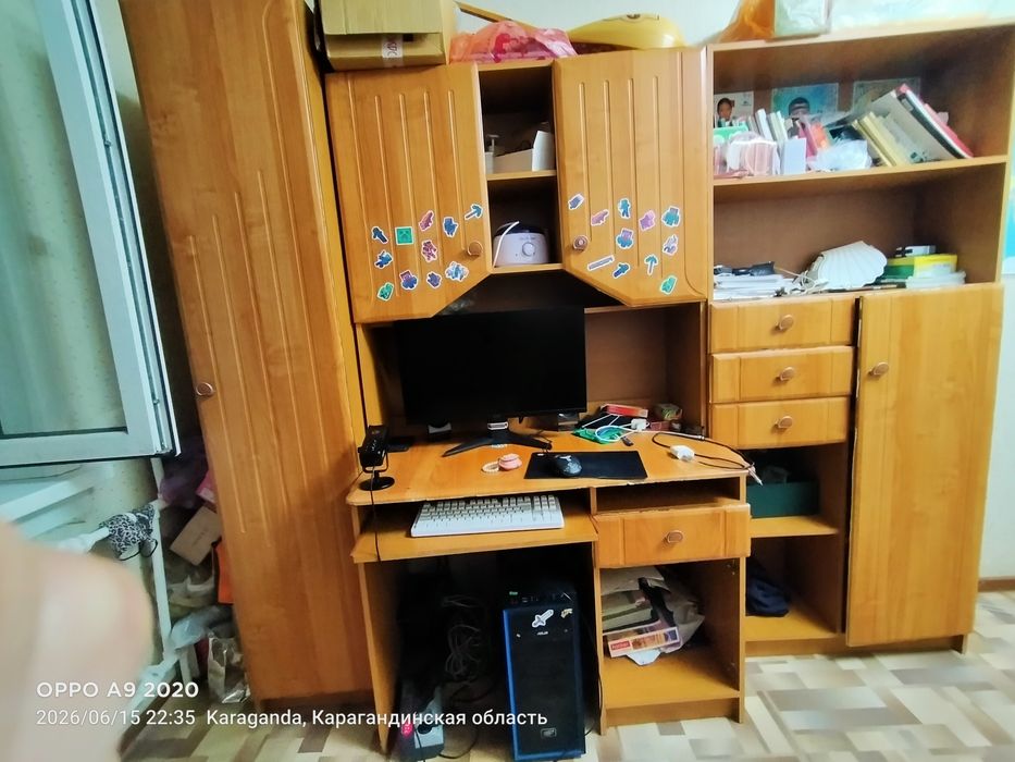 Подростковая стенка