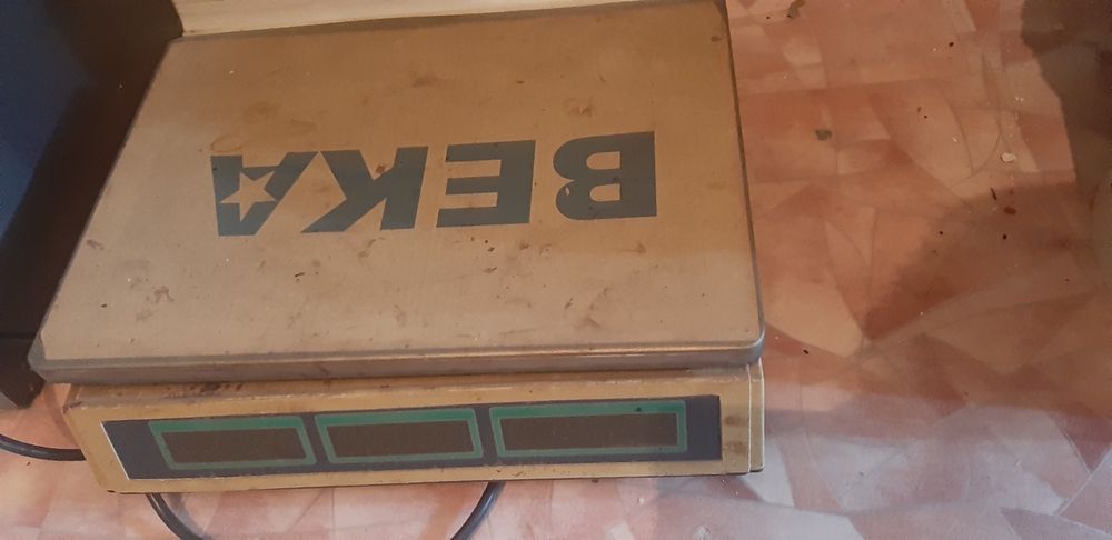Продам весы. Цена -6000