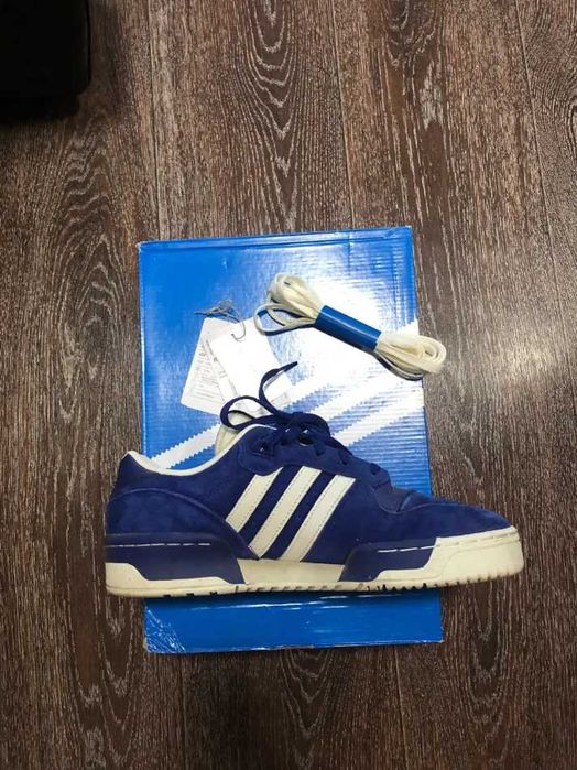 adidas rivalry low