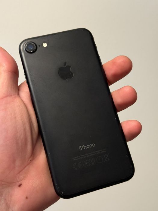 iPhone 7 Negru 32GB