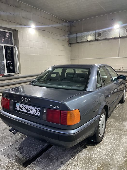 Продам Audi 100 мкп.,2.6