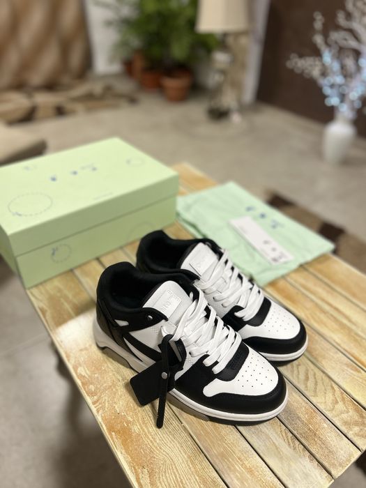 Off White Out Of Office Black & White